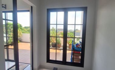 Dijual Rumah Bagus 3 Lantai Dalam Cluster di Bantar Jati, Setu, Jakarta Timur