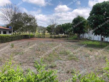 VENDO TERRENO CAMPESTRE CERCA DEL MAR