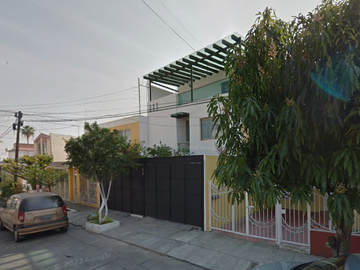 CASA EN VENTA EN JORGE VILLASEÑOR, GUADALJARA JALISCO