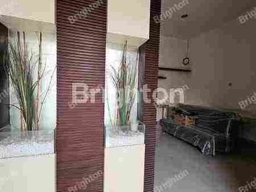 TURUN HARGA - DIJUAL CEPAT RUMAH CAKEP SUDAH RENOV DI METRO PERMATA 1