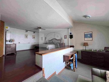 SE VENDE CASA ( lomas tercera sección).