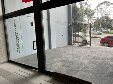 RENTA DE OFICINAS EN AV. LOMAS VERDES A $300.00 M2, NAUCALPAN DE JUAREZ, ESTADO DE MEXICO.