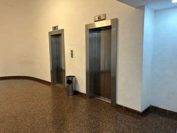 RENTA DE OFICINAS EN AV. LOMAS VERDES A $300.00 M2, NAUCALPAN DE JUAREZ, ESTADO DE MEXICO.
