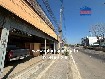 Four-story commercial building, 35.9 sq.wah. Located near Maruay Market, opposite Siam Commercial Bank, Nimitmai branch, on Nimitmai Road, Lam Luk Ka,