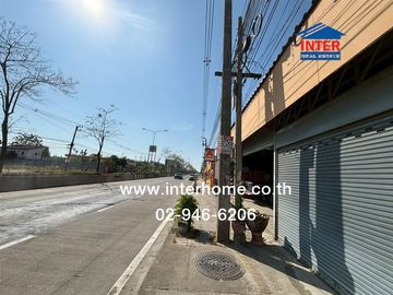Four-story commercial building, 35.9 sq.wah. Located near Maruay Market, opposite Siam Commercial Bank, Nimitmai branch, on Nimitmai Road, Lam Luk Ka,