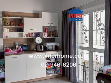 Two-story townhome, 43.5 sq.wah, Grandville Village, Pathum Thani-Sai Nai Road, Bangkok-Pathum Thani Road, Mueang Pathum Thani, Pathum Thani.