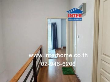Two-story townhome, 43.5 sq.wah, Grandville Village, Pathum Thani-Sai Nai Road, Bangkok-Pathum Thani Road, Mueang Pathum Thani, Pathum Thani.