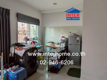 Two-story townhome, 43.5 sq.wah, Grandville Village, Pathum Thani-Sai Nai Road, Bangkok-Pathum Thani Road, Mueang Pathum Thani, Pathum Thani.