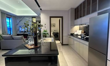 50B Penthouse Le Pont Residences