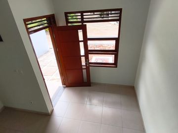 Rumah berjaya 100 m A H Nasution 2 Lt di Cijambe dekat Ujung berung Cisaranten Arcamanik Antapani UBERTOS
