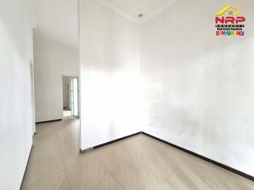 Dijual Rumah 2 Lantai di Kawasan Bisnis Aktif di Kota Banyuwangi