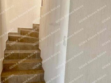 LINDA CASA EN RENTA, EN PRIVADA, EN FRACC. SAN VALENTIN, EN ZINACANTEPEC