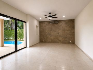 SE VENDE CASA RESIDENCIAL VILLA MAGNA DE OPORTUNIDAD PARA INVERSIONISTAS CANCUN