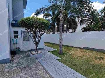 Pre-owned House with Big Lot