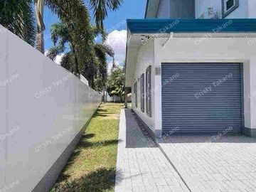 Pre-owned House with Big Lot