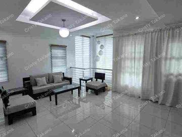 Pre-owned House with Big Lot