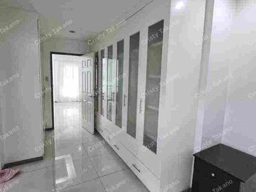 Pre-owned House with Big Lot