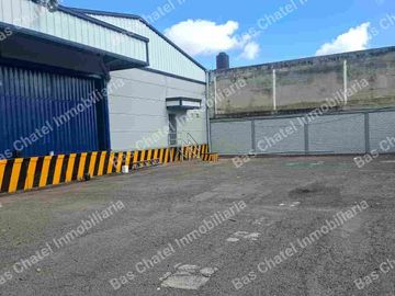 Nave de 3126 M2 con Andénes y Oficinas