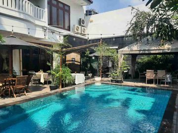 Jual Rumah Plus Cafe Di Menteng, Usaha Sudah Berjalan