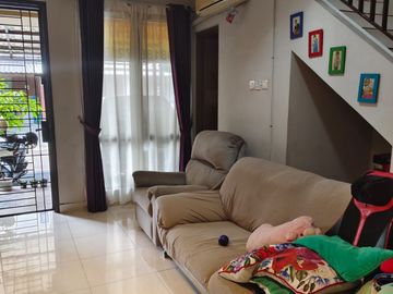 Dijual Rumah di Padma Residence Graha Raya