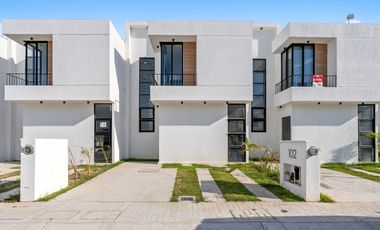 Casa en Venta, fracc Aldea Hortus, Bucerias, Bahia de Banderas, Nayarit.