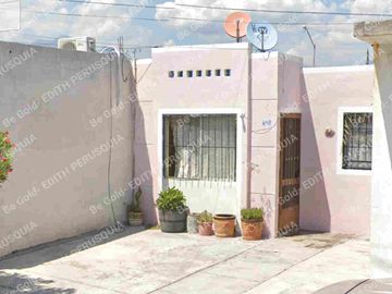 Casa en venta, Recuperación Bancaria, Barrio de La Industria, Monterrey, N. L