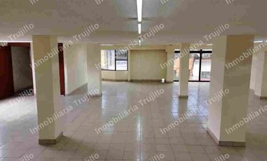 VENDO EDIFICIO DE 3 NIVELES EN ZONA COMERCIAL