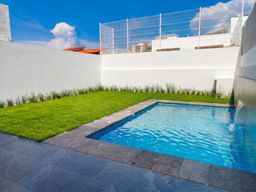 Casa Nueva en Fluvial Vallarta - 4 recamaras  - 4 baños –  343m2