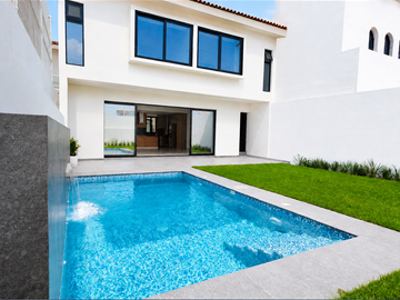 Casa Nueva en Fluvial Vallarta - 4 recamaras  - 4 baños –  343m2