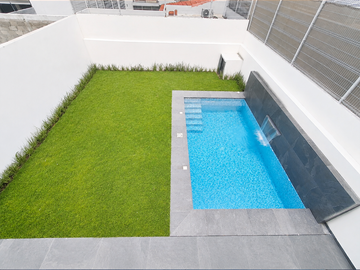 Casa Nueva en Fluvial Vallarta - 4 recamaras  - 4 baños –  343m2