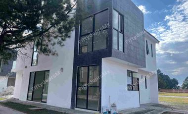 Casa con recámara en planta baja