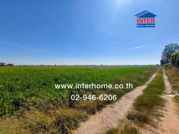 64 rai 112 sq.wa. vacant land for sale. Located in a prime location opposite a temple, near the Sansiri factory, on Lam Sai-Nimit Mai Road (Pathum Tha