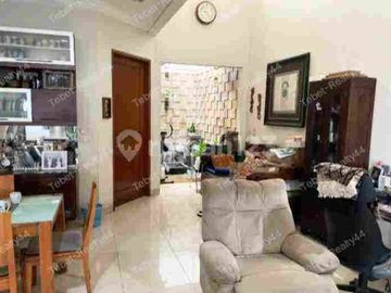 Rumah Minimalis 2 lantai di Tebet Timur, Jalan 2 mobil