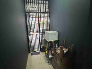 Rumah Rapih siap Huni semi furnish di Discovery Bintaro dekat RSPI Bintaro