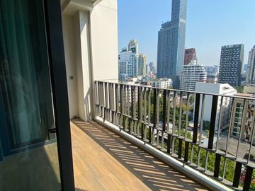 Pet friendly condo for sale - Muniq Sukhumvit 23