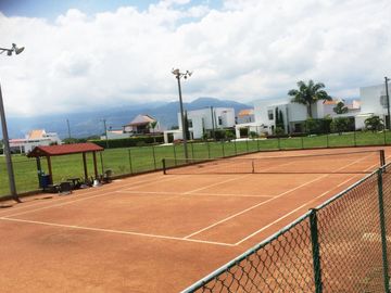 VENDO CASA EN LA MORADA A LAS AFUERAS DE CALI VALLE DEL CAUCA