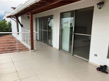 VENDO CASA EN LA MORADA A LAS AFUERAS DE CALI VALLE DEL CAUCA