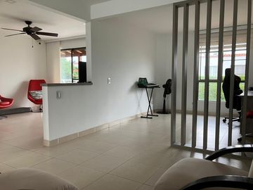 VENDO CASA EN LA MORADA A LAS AFUERAS DE CALI VALLE DEL CAUCA