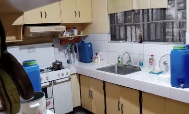 2 Storey House and Lot for Sale in Sta. Mesa!!