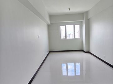 QR TAFT LRT BUENDIA RFO AIRBNB 21+ AMENITIES