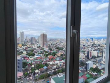 QR TAFT LRT BUENDIA RFO AIRBNB 21+ AMENITIES
