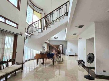 DiJual Rumah Asri dan luas daerah Jakarta Selatan di Pondok Indah