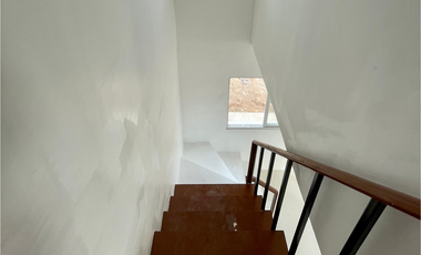 Ready to Move-In with 2 Bedrooms and 1 Bathroom in Laguna