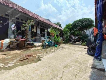 Komplek kontrakan 18 pintu di gandul