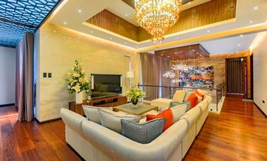 House and Lot for Sale in Multinational Village🏡 Paranaque City