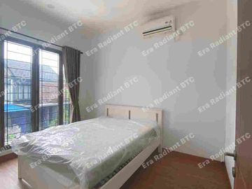 Dijual Rumah 2 Lantai di Emerald Garden Bintaro Siap Huni