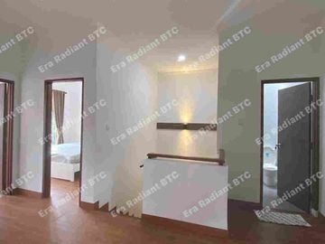 Dijual Rumah 2 Lantai di Emerald Garden Bintaro Siap Huni