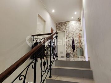 Rumah Cantik 2 Lantai Siap Huni di Gading Serpong