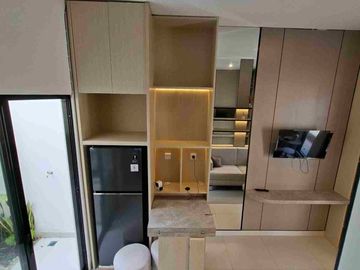 di jual rumah 2 lantai lokasi strategis bebas banjir di cinere limo depok