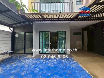 Two-story townhome, 27.2 sq.wa., The Connect 28 Village (Soi 7, end unit), Phloemsin Road, Wacharaphon Road, Sai Mai District, Bangkok.